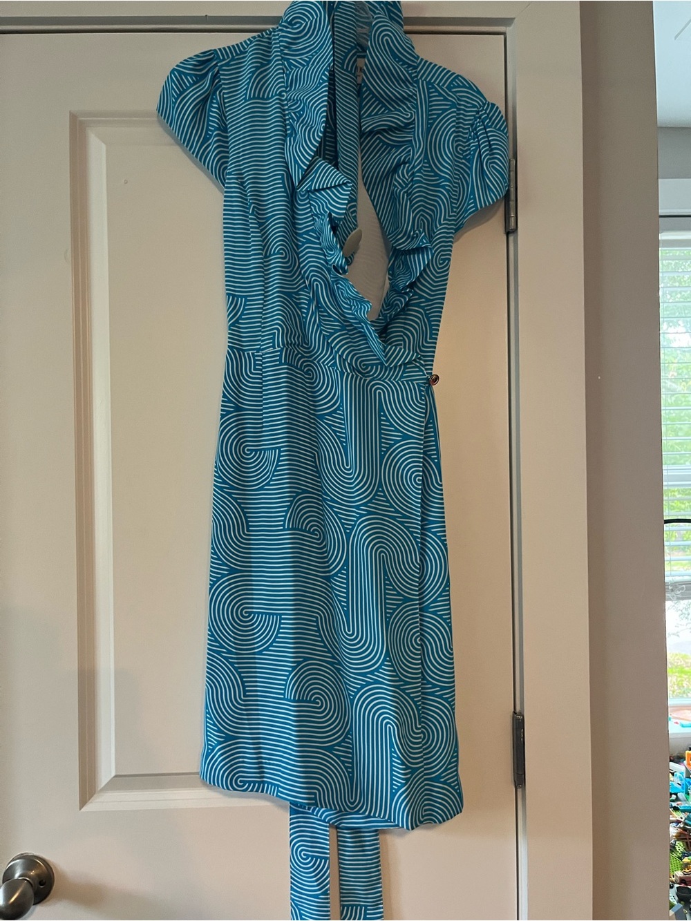 Elizabeth McKay blue silk swirl dress size 10 ruffle Scotland wrap lined